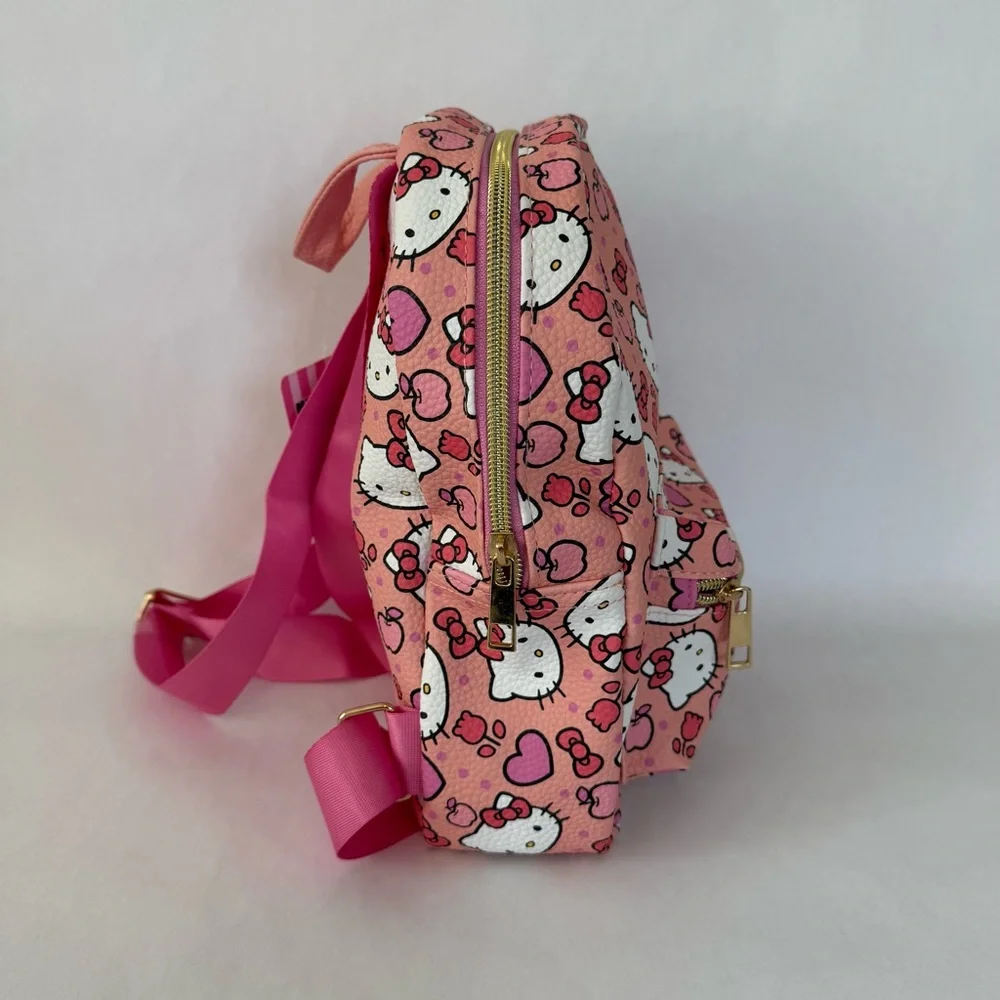 Hello Kitty Heart Patterned Pink Backpack - Picture 3 of 5